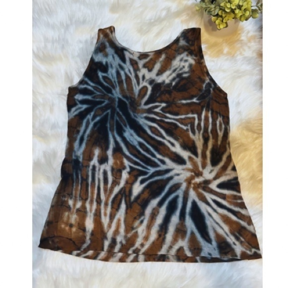 People Like Frank Sleeveless Top - Picture 2 of 3